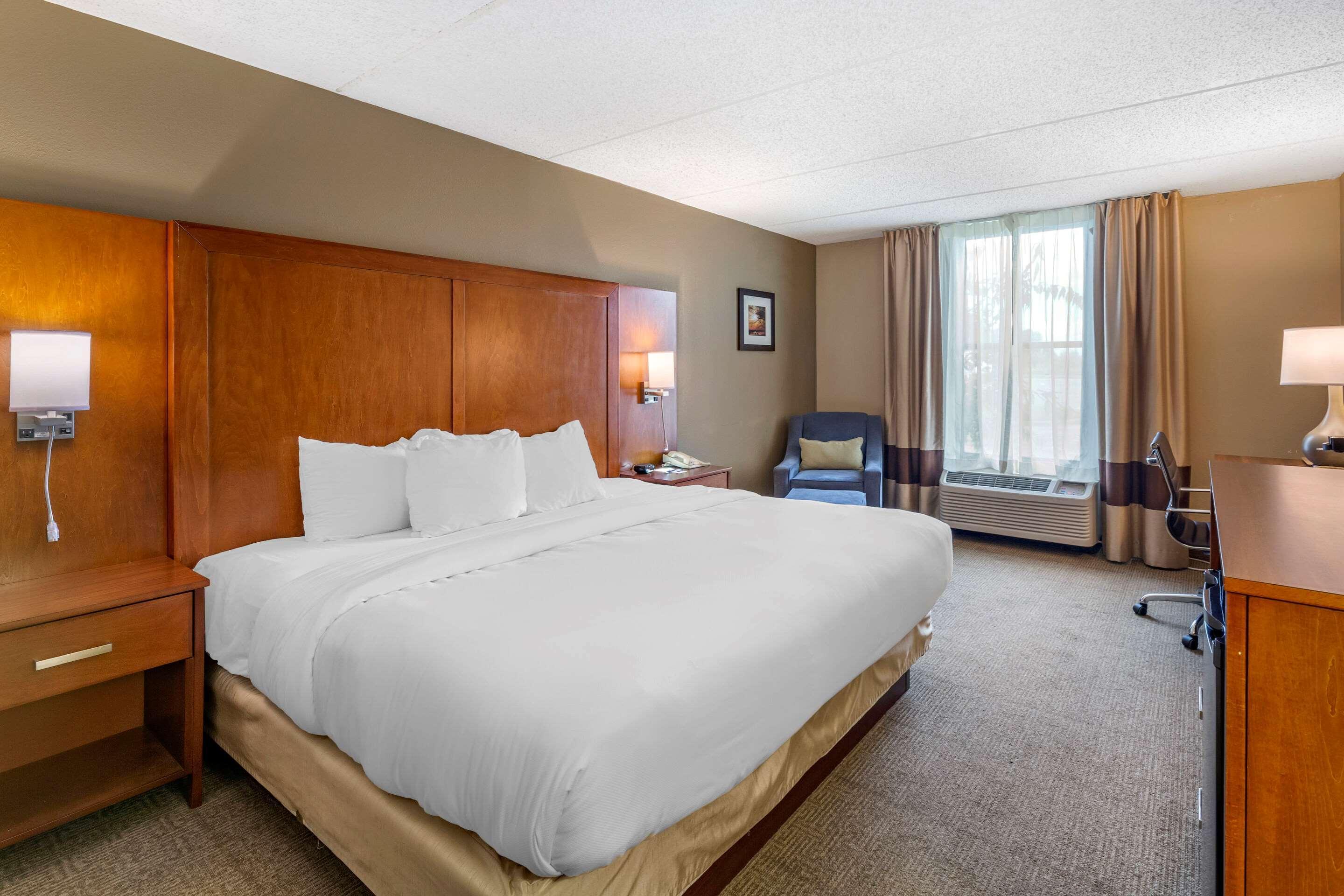 Comfort Inn Alliance Extérieur photo
